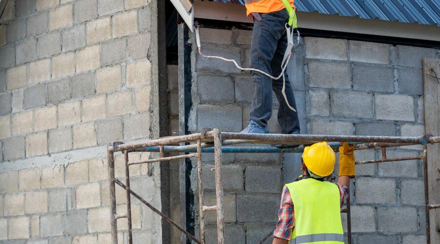 Expert Emergency Roof Repairs services in Bayou La Batre, AL